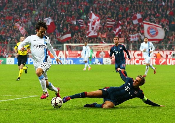 Lahm Tackle
